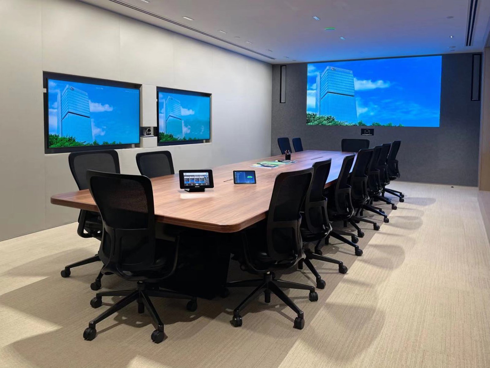 4K LED Display Screen  P1.25 Install Kerry Conference Room